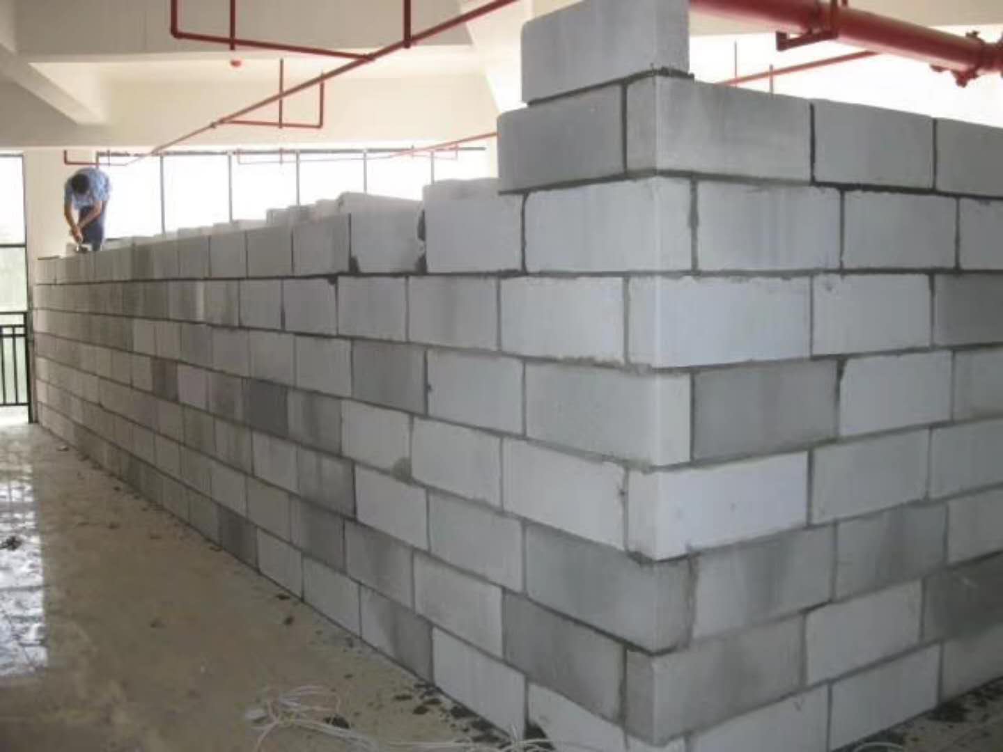 莱山蒸压加气混凝土砌块承重墙静力和抗震性能的研究